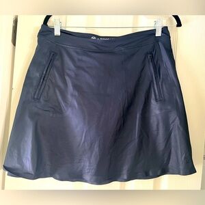 G/Fore Women’s Medium 17 inch 4-Way Effortless Navy Golf/Tennis Skort